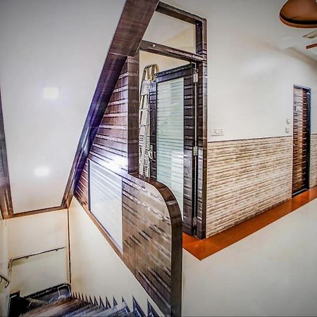 מומביי Hotel Adore Palace מראה חיצוני תמונה