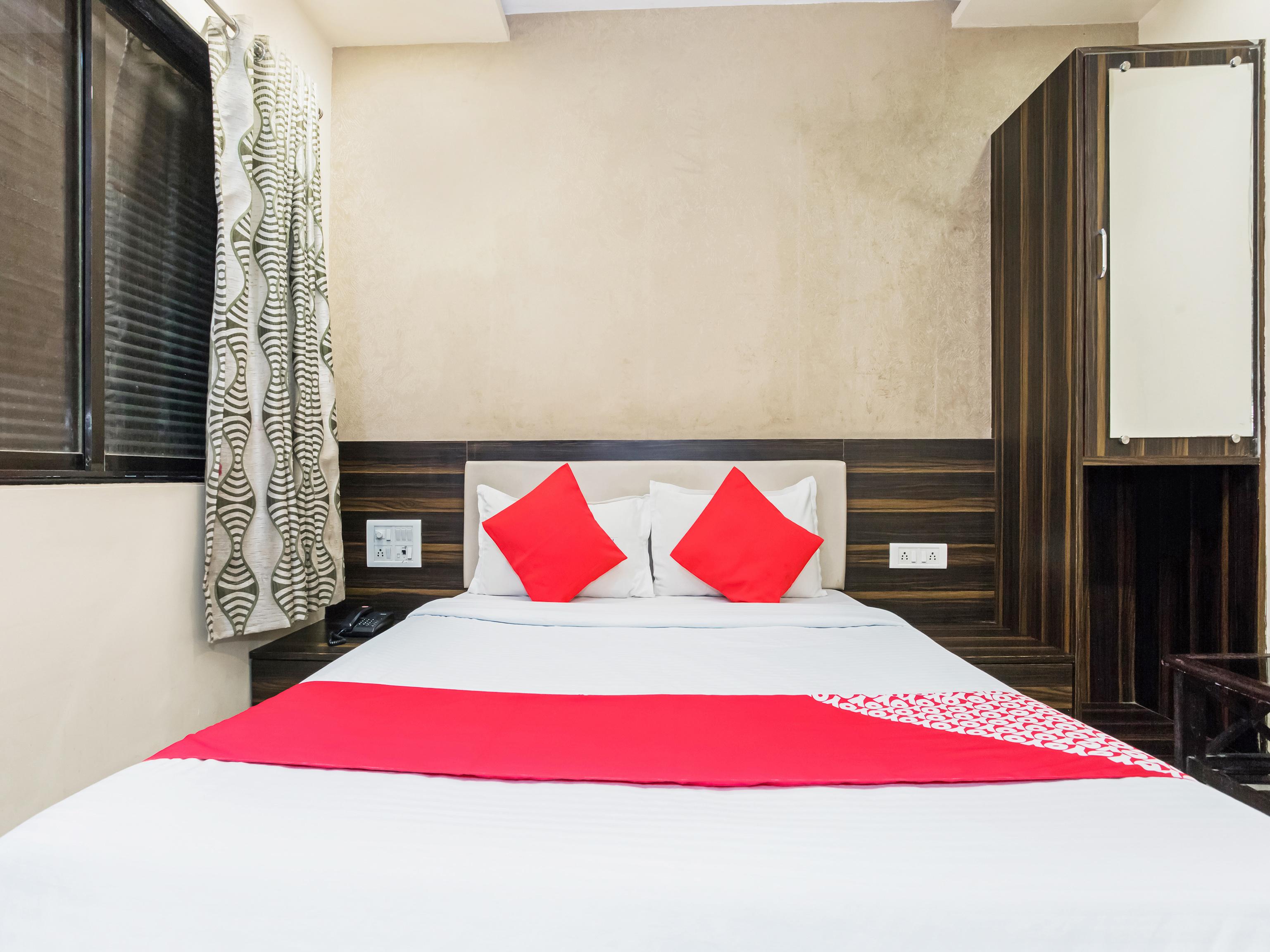מומביי Hotel Adore Palace מראה חיצוני תמונה