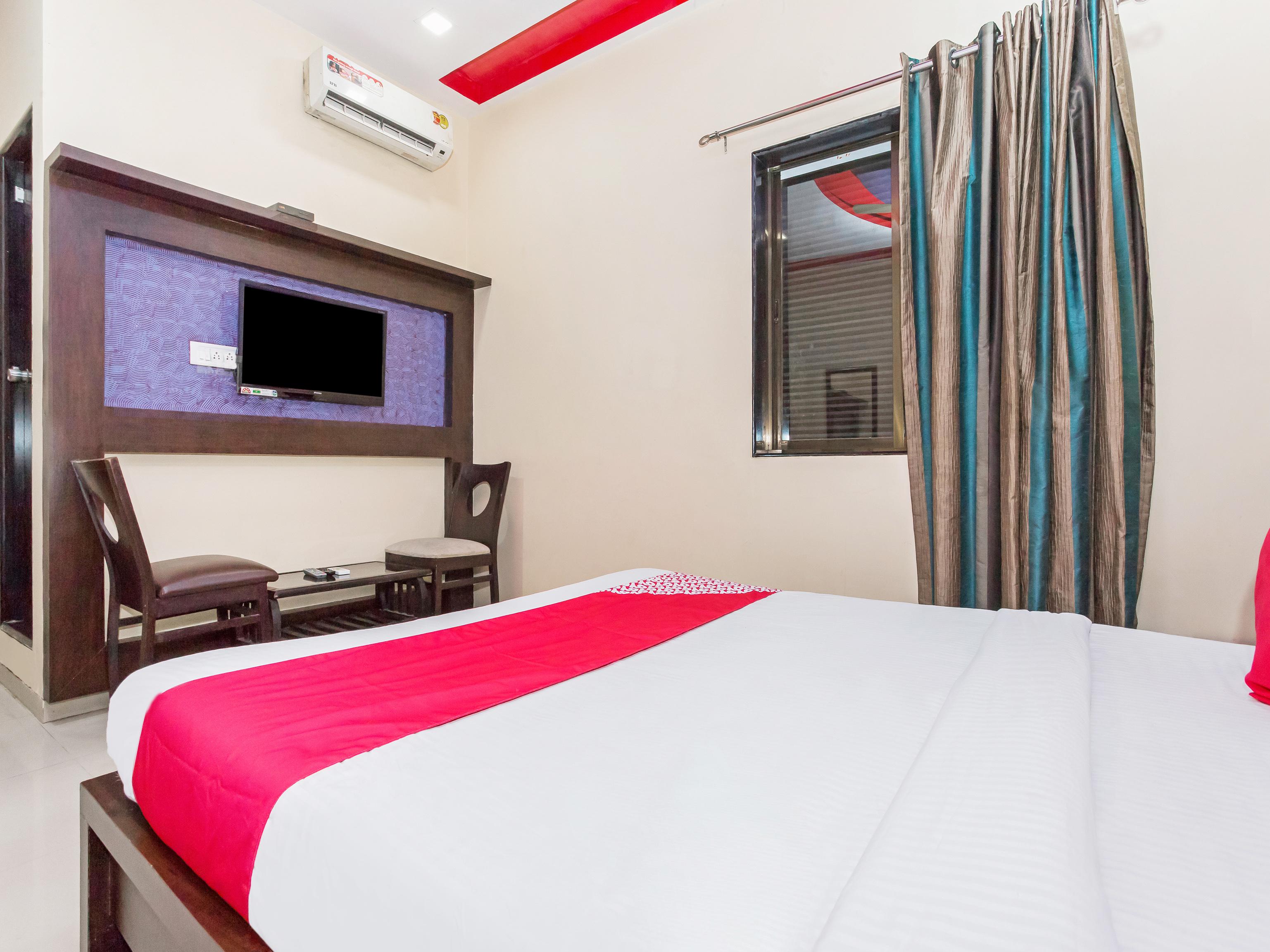 מומביי Hotel Adore Palace מראה חיצוני תמונה