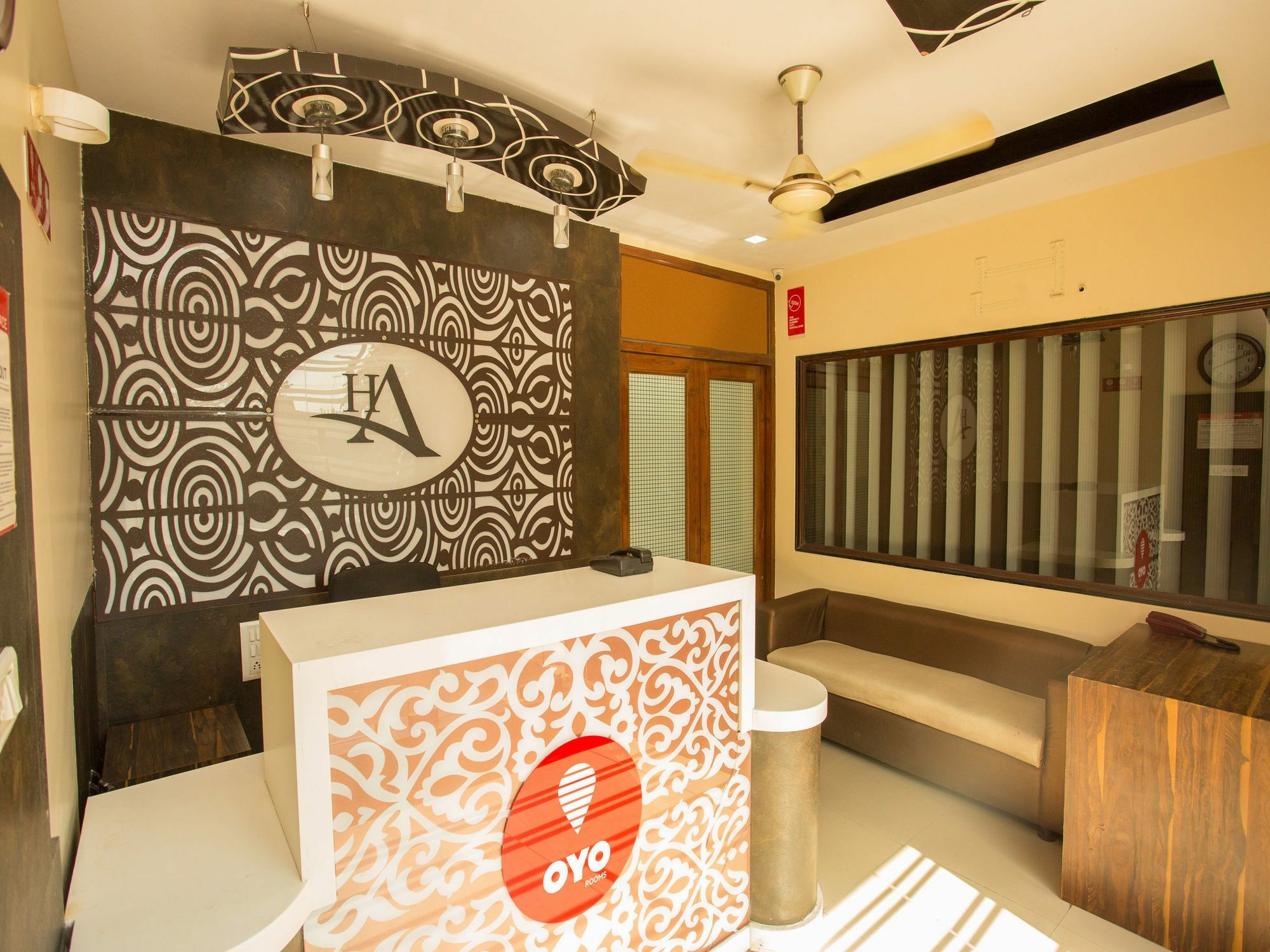 מומביי Hotel Adore Palace מראה חיצוני תמונה